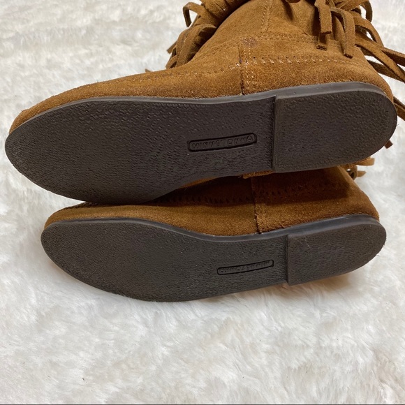 Minnetonka Calf Hi 3-Layer Fringe Boot Size 8 - Picture 5 of 6